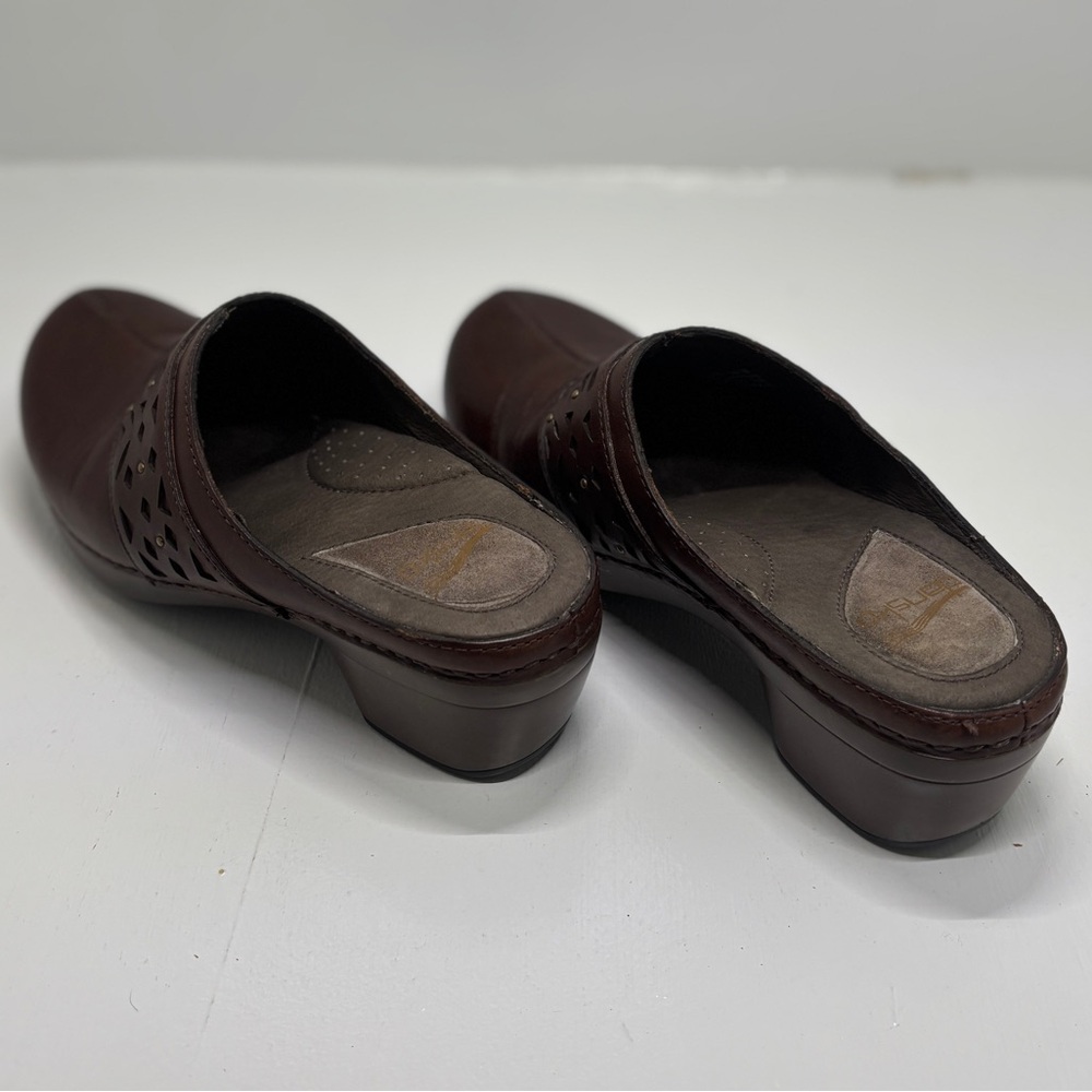 Dansko Tooled Leather Clogs Women's 38 US 7.5 8 Brown Walnut Cutout Mule Comfort - Picture 8 of 14